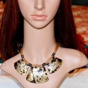 Mother-of-pearl Antigua Necklace